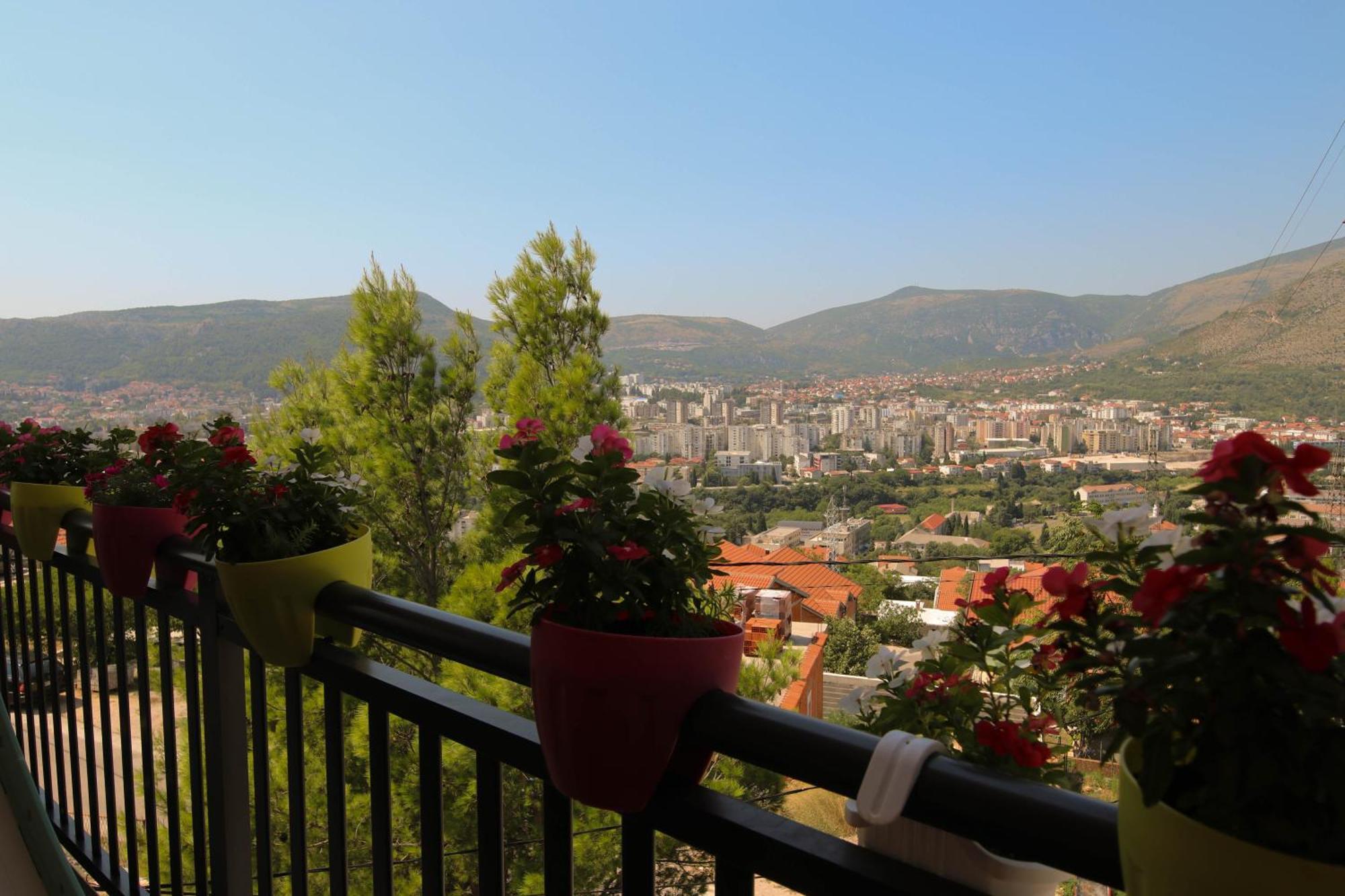 Skywalk House Villa Mostar Exterior photo